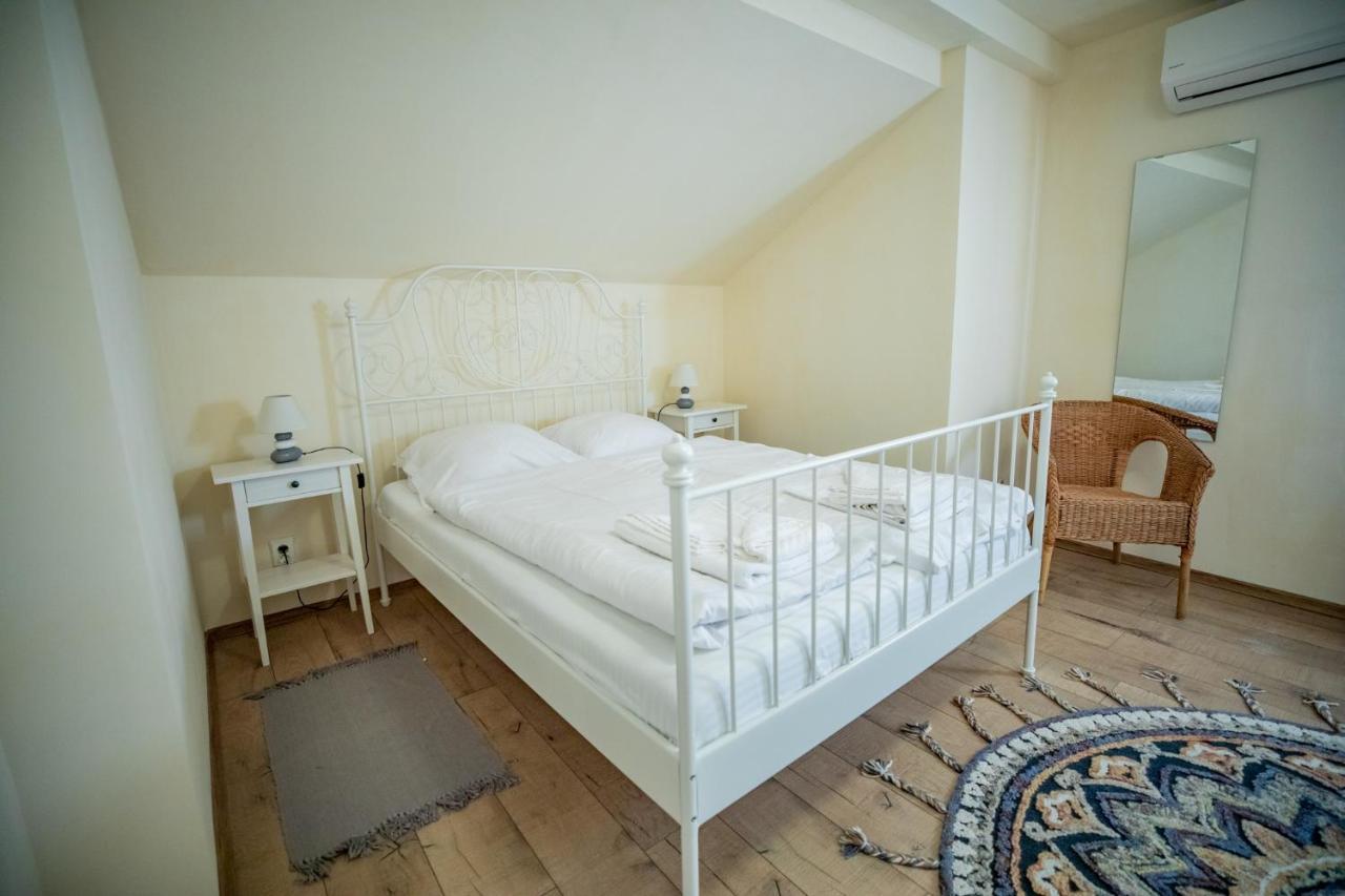 Casa Paulini Appartement Cisnadioara Buitenkant foto